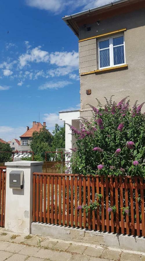 Penzion Flora Zatec  Exterior photo